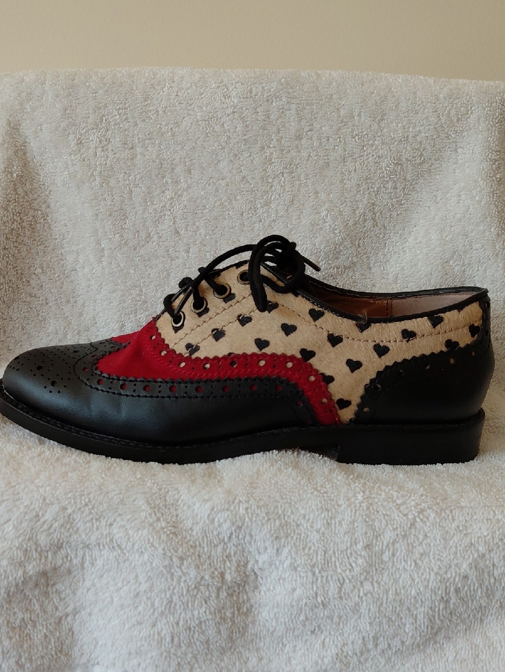 Two-Tone Wingtip Oxfords in Black, Tan & Red - Picture 3 of 4